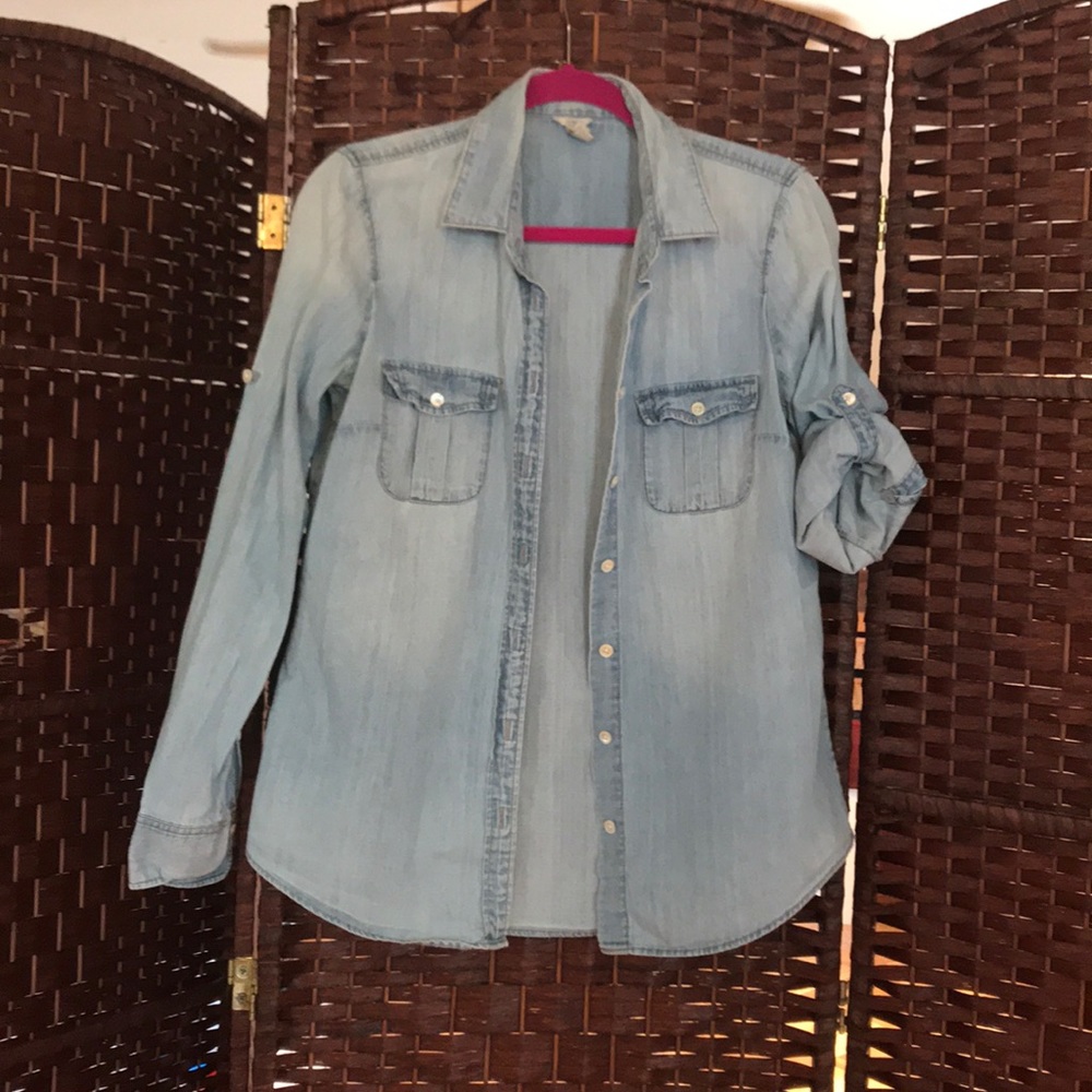 Keeper Chambray Shirt